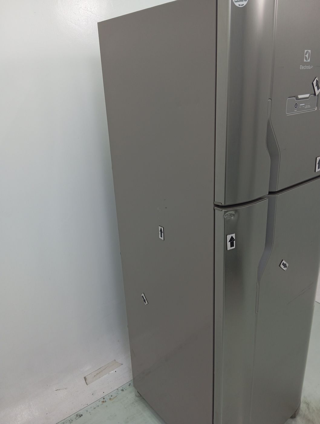 GELADEIRA ELECTROLUX DFX41 FROST FREE 371L DU