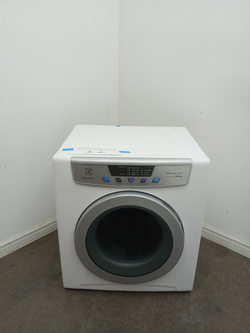 SECADORA ELECTROLUX SVP11 DE PAREDE E PISO 10