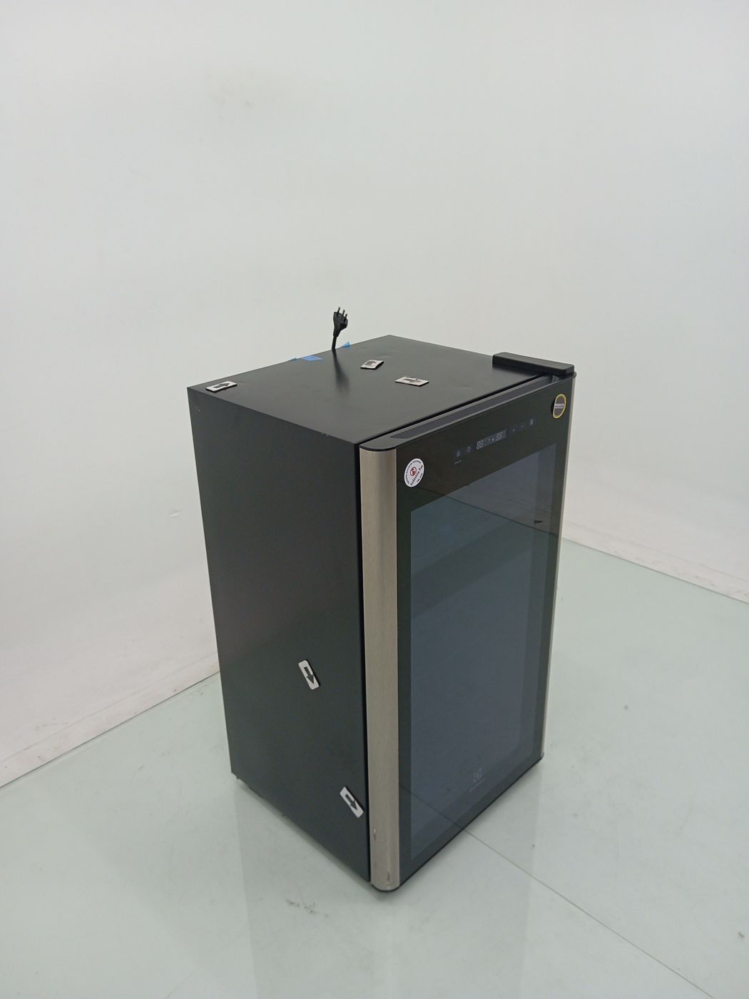 ADEGA ELECTROLUX WDF29 DUAL ZONE 29 GARRAFAS 