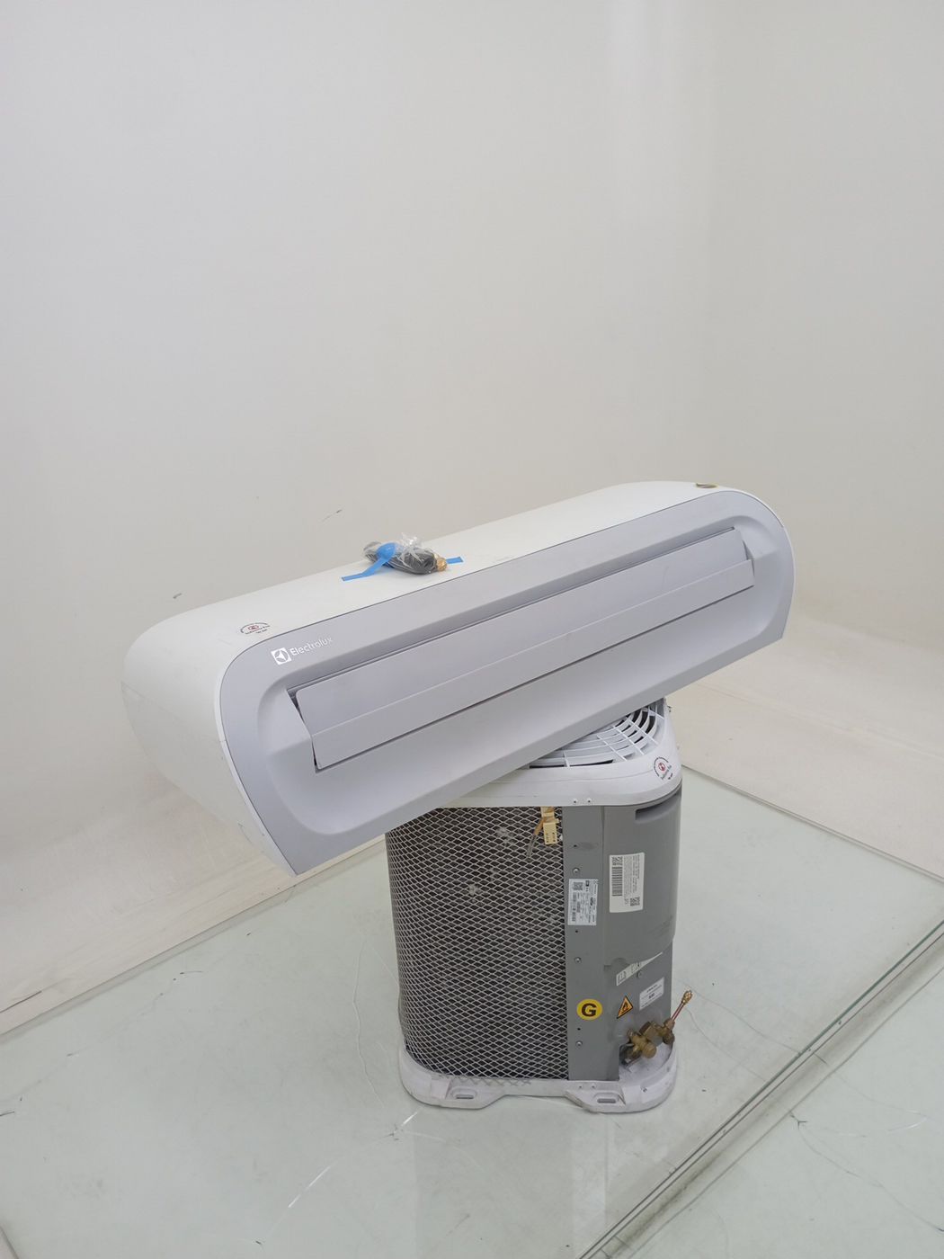 AR CONDICIONADO ELECTROLUX YE18F - Condensado