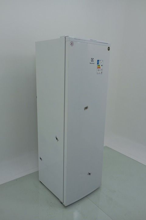 FREEZER ELECTROLUX FEI27 VERTICAL CYCLE DEFRO