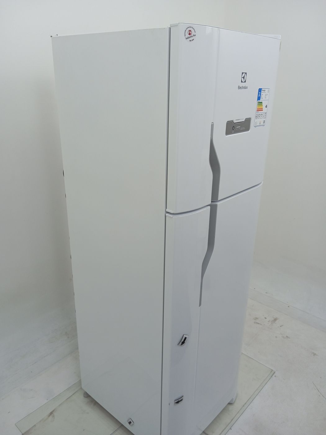REFRIGERADOR ELECTROLUX DFN41 FROST FREE 371L