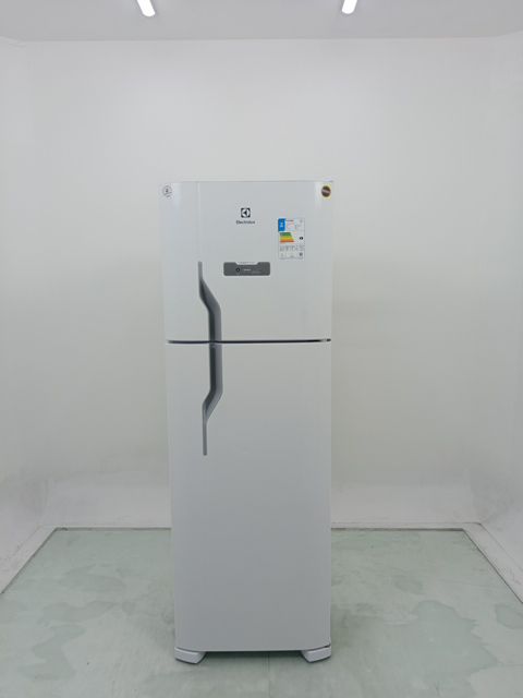 REFRIGERADOR ELECTROLUX DFN41 FROST FREE 371L