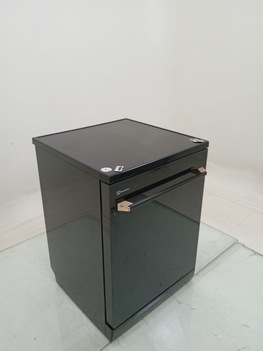 LAVA LOUCAS ELECTROLUX LP14V - Lava Louça Ele