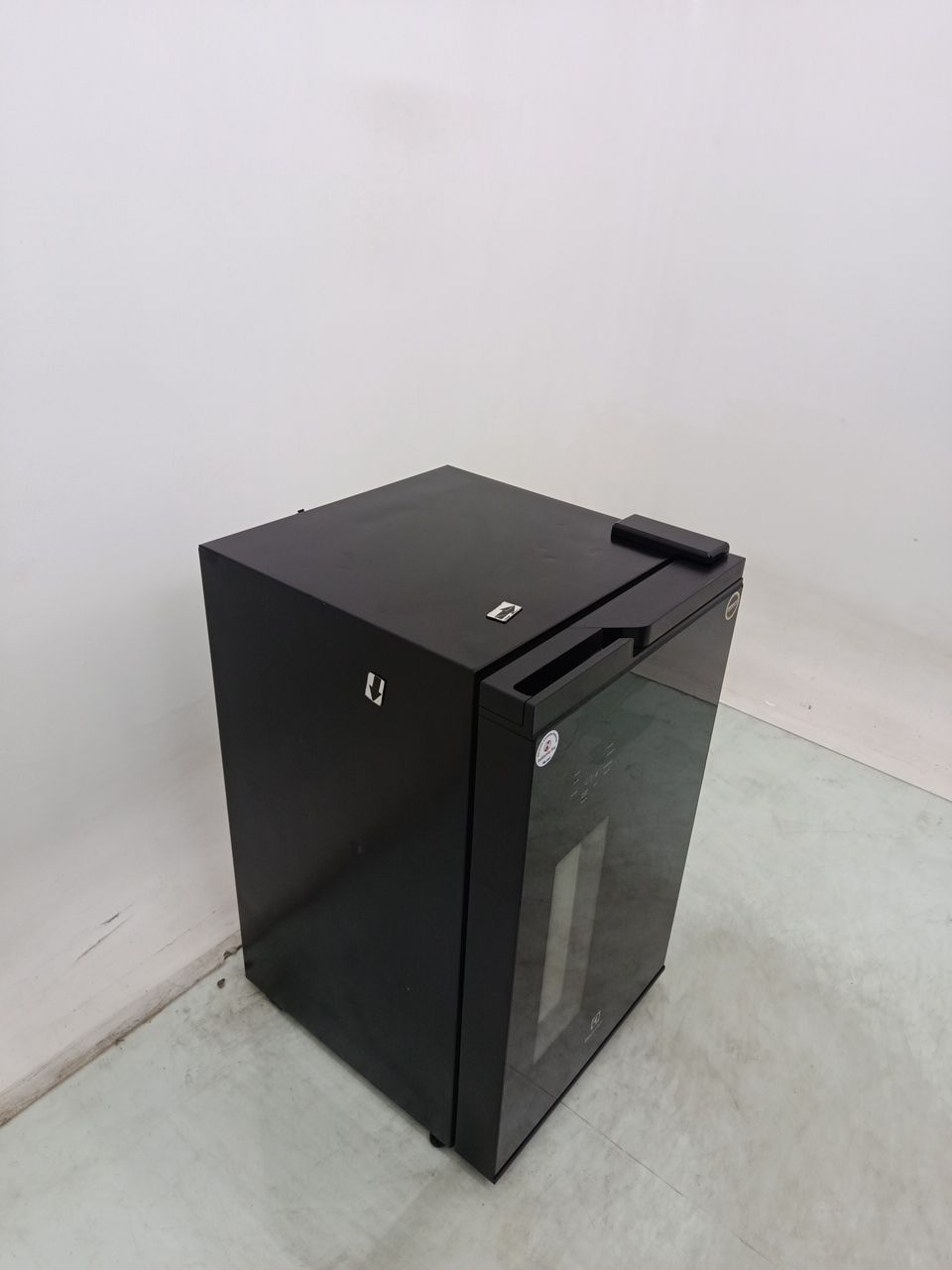 CERVEJEIRA ELECTROLUX EB100 HOME BAR FROST FR