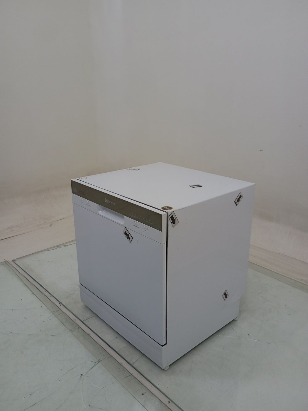 LAVA LOUCAS ELECTROLUX LL08B - Lava Louça Ele
