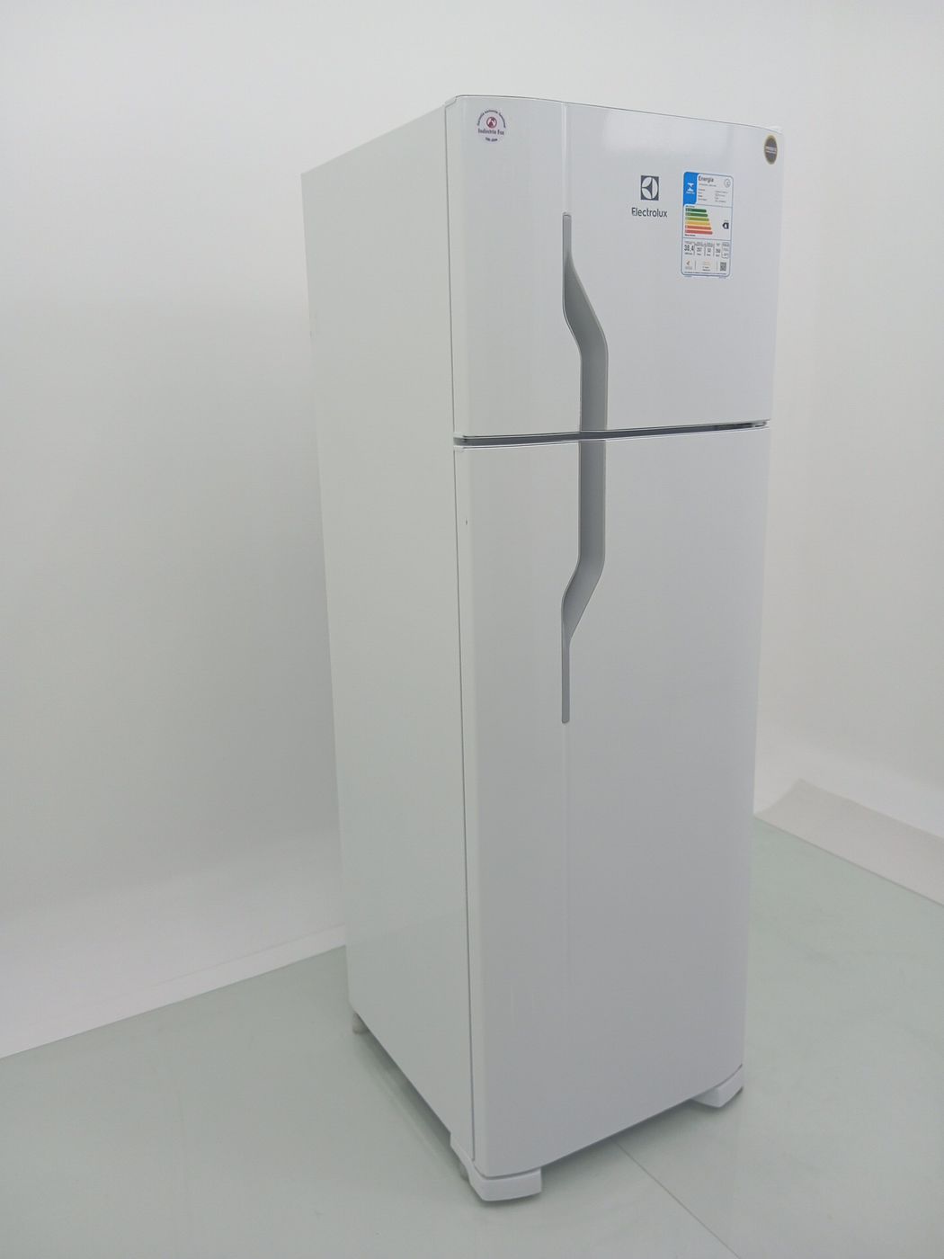 REFRIGERADOR ELECTROLUX DC35A   DUAS PORTAS C