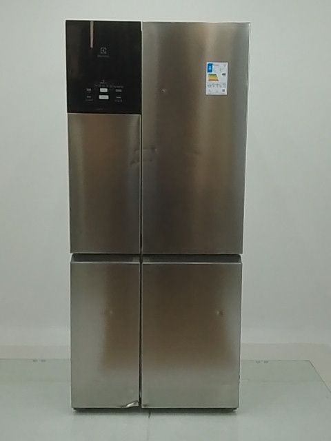 GELADEIRA ELECTROLUX IQ8S FROST FREE 581L EXP