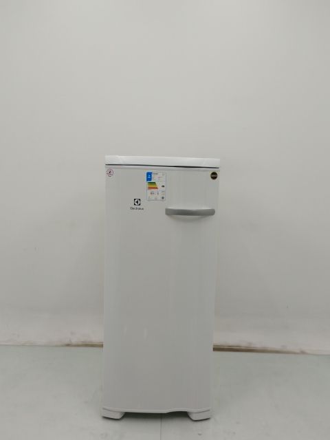 FREEZER ELECTROLUX FE19- VERTICAL CYCLE DEFRO
