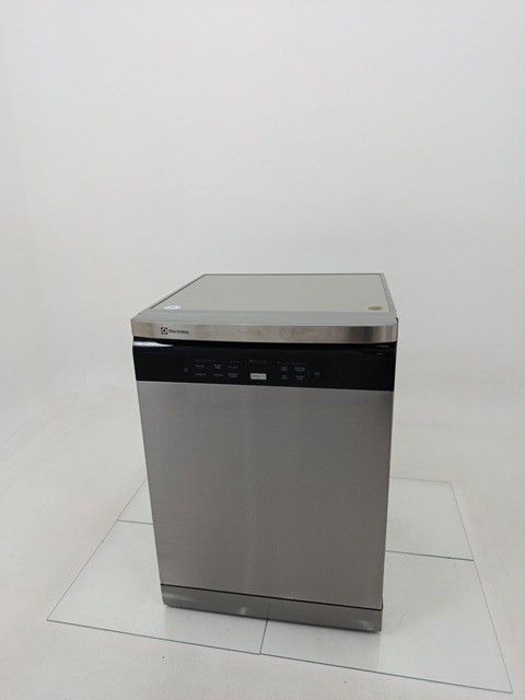 LAVA LOUCAS ELECTROLUX LL14X - Lava Louça Ele