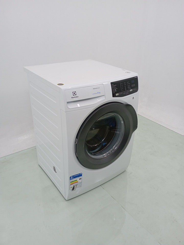 LAVADORA ELECTROLUX LFE11 - Lavadora Electrol