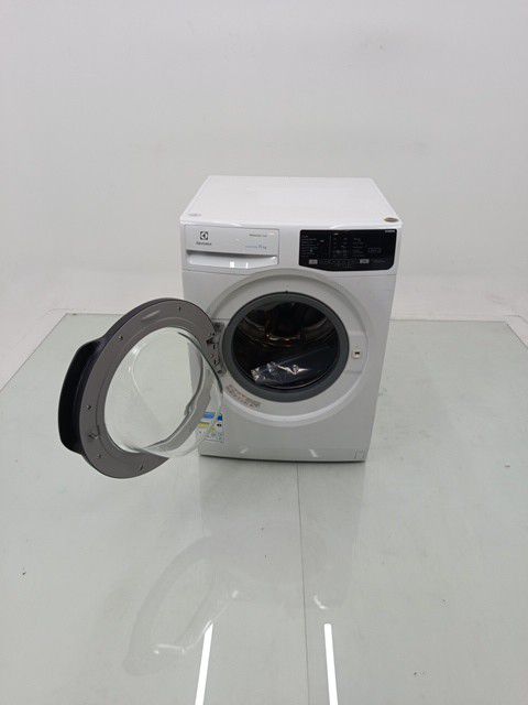 LAVADORA ELECTROLUX FRONT LOAD LFE11 11KG INV