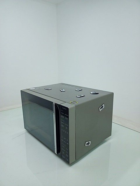 MICRO-ONDAS ELECTROLUX ME36S  36L - PRATA
