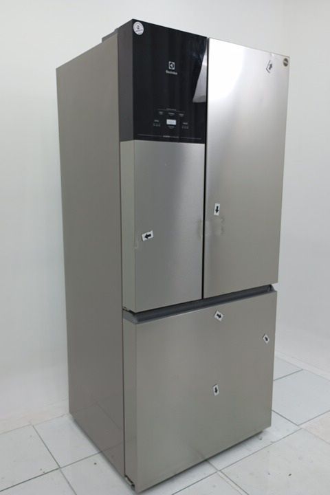 REFRIGERADOR ELECTROLUX IM8S FROST FREE INVER