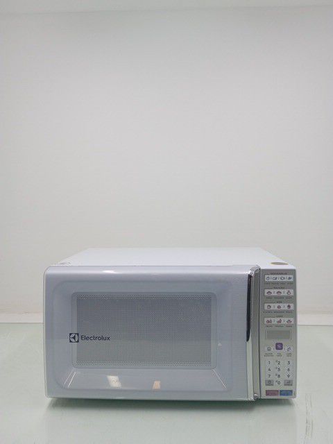 MICRO-ONDAS ELECTROLUX MEO44 34L - BRANCO