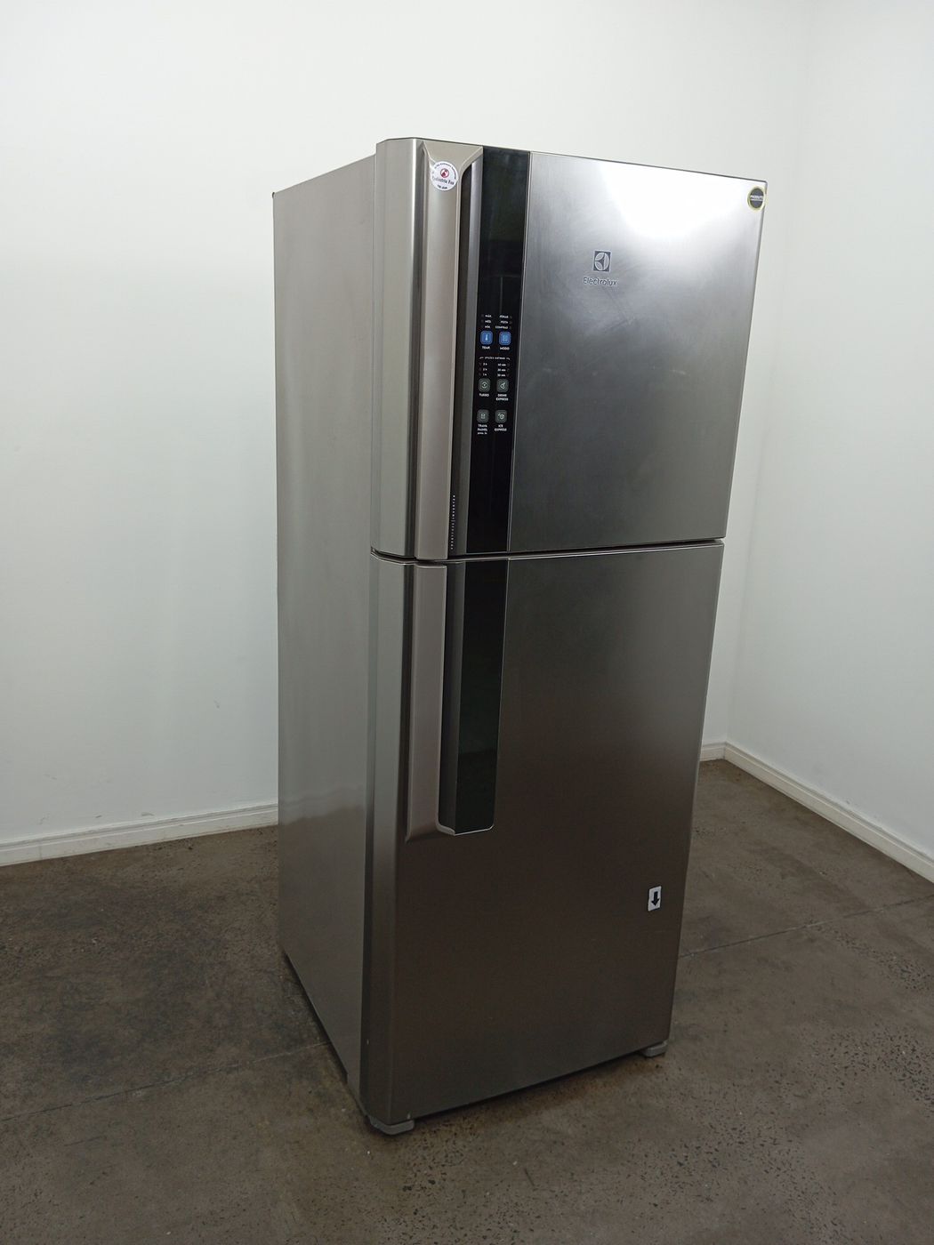 REFRIGERADOR ELECTROLUX IF55S TOP FREEZER INV