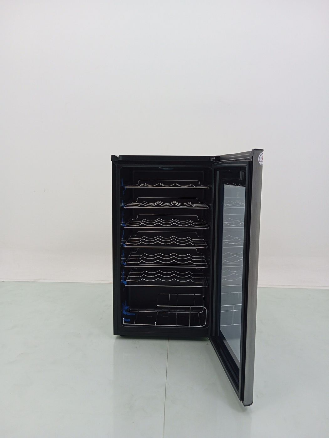 ADEGA ELECTROLUX VINHOS 1 PORTA ACS34 34 GARR