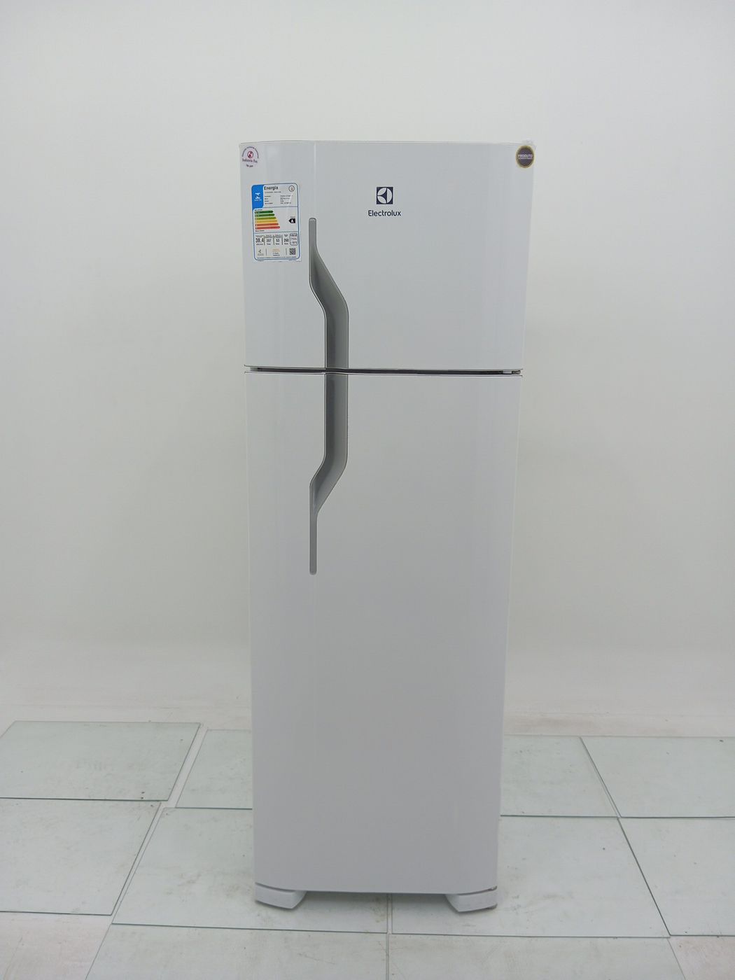 REFRIGERADOR ELECTROLUX DC35A   DUAS PORTAS C