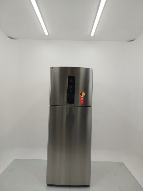 REFRIGERADOR ELECTROLUX IT70S FROST FREE INVE