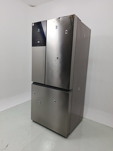 REFRIGERADOR ELECTROLUX IM8S FROST FREE INVER