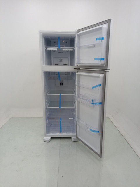 REFRIGERADOR ELECTROLUX TC41-   FROST FREE 37