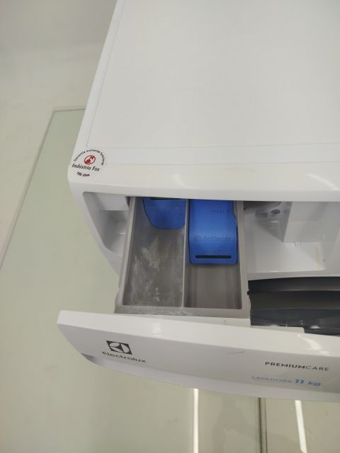 LAVADORA ELECTROLUX LFE11 - Lavadora Electrol