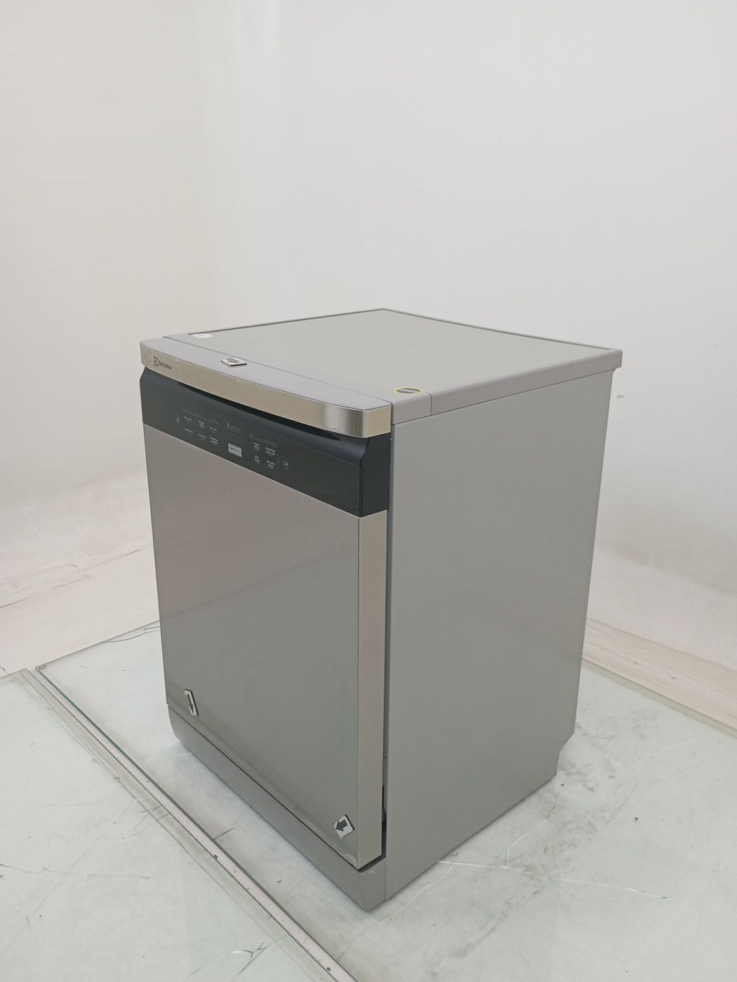 LAVA LOUCAS ELECTROLUX LL14X - Lava Louça Ele