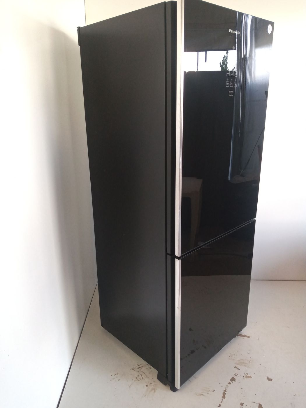 REFRIGERADOR PANASONIC BLACK GLASS 425L