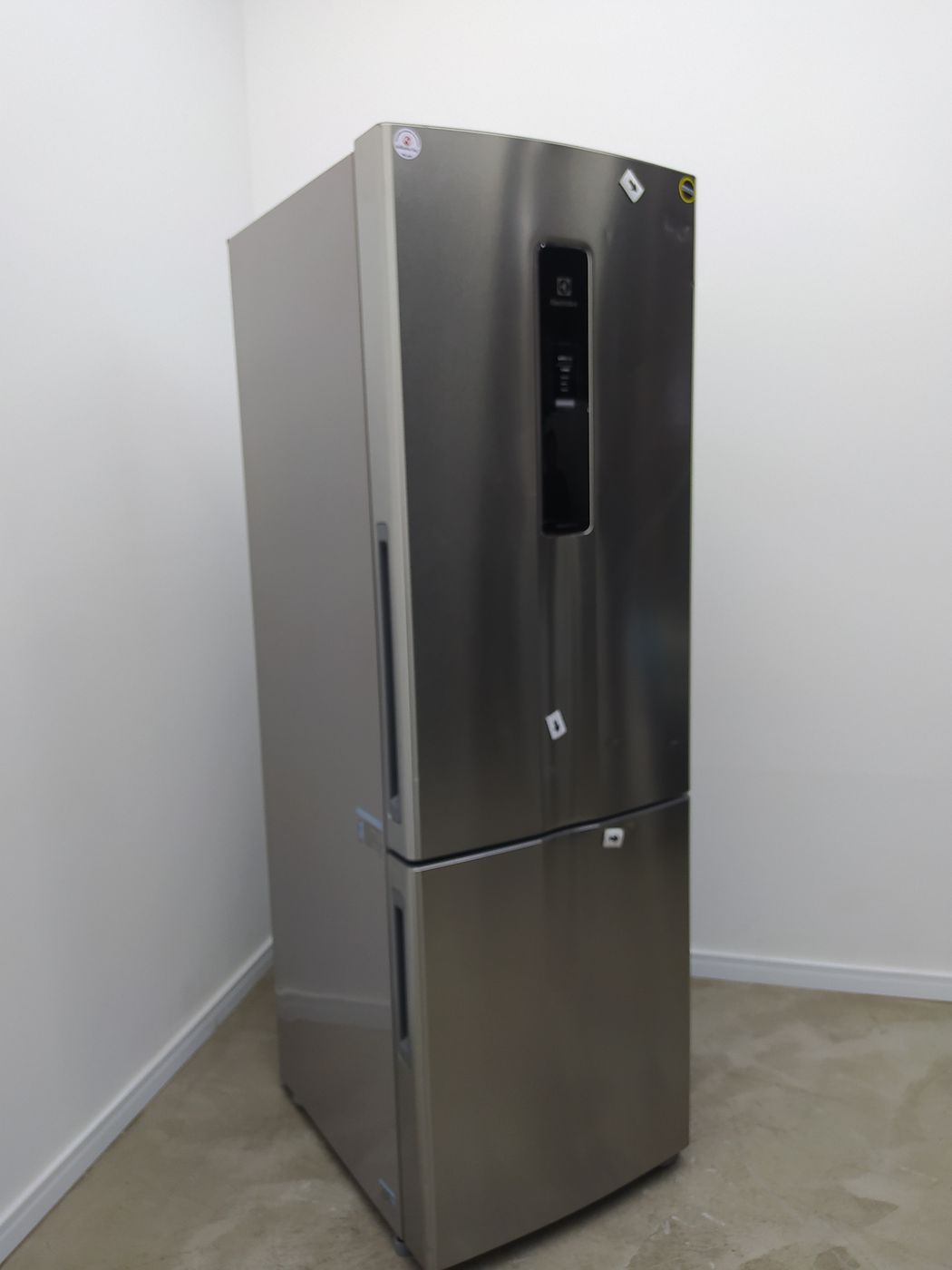 refrigerador-electrolux-db44s-2-portas-frost-free-inverse-400l