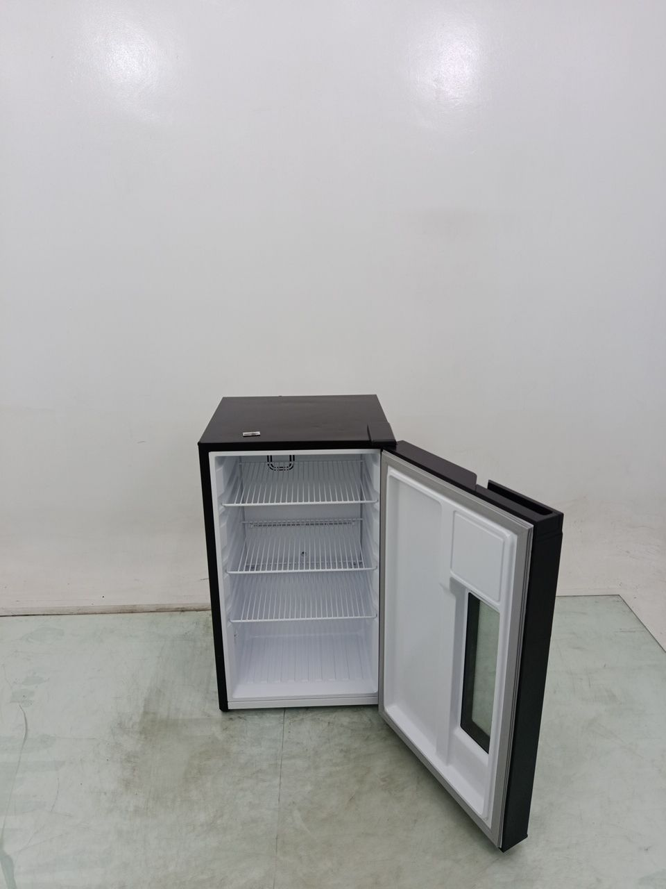 CERVEJEIRA ELECTROLUX EB100 HOME BAR FROST FR