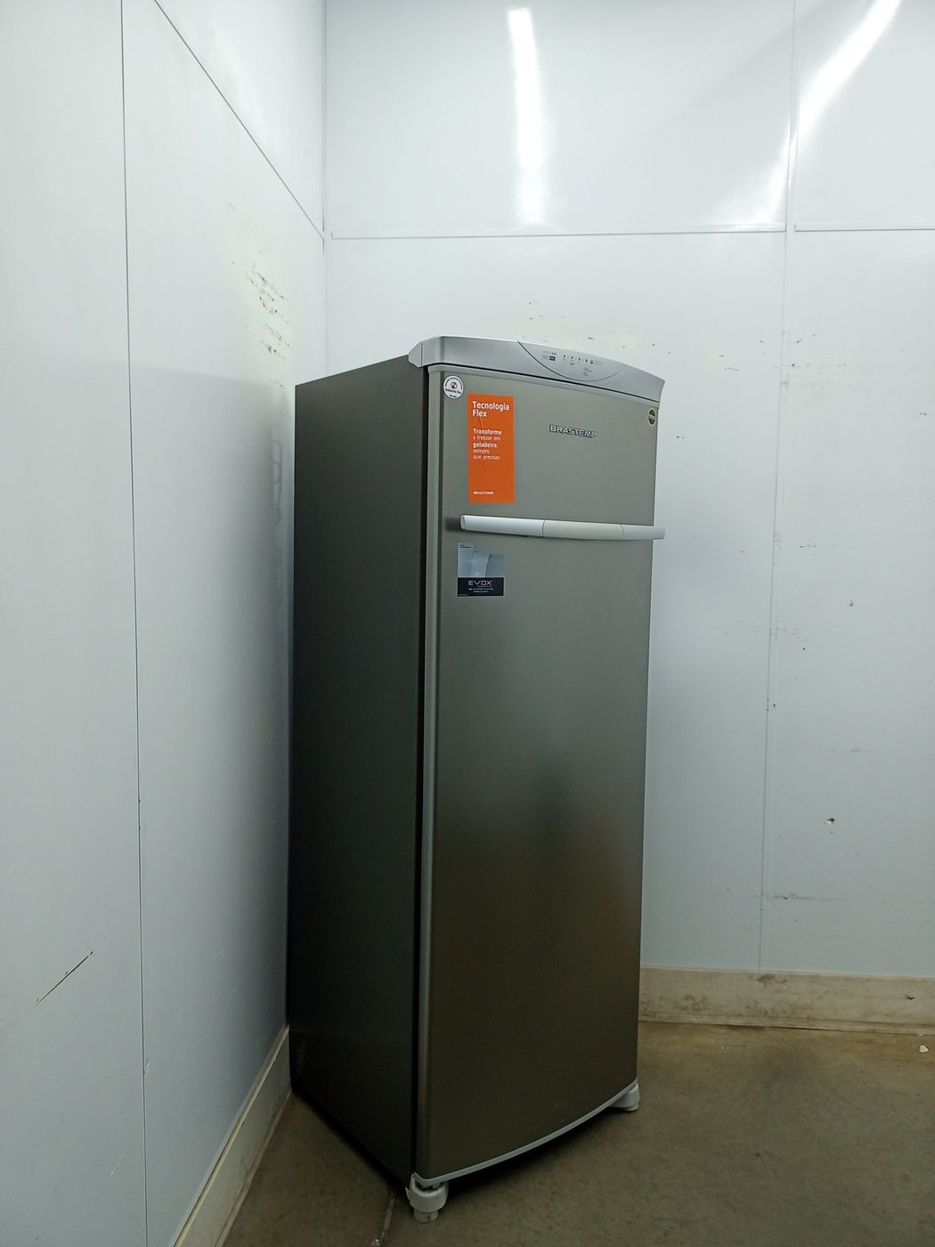 Freezer Brastemp 228l Vertical Flex Frost Free 1 Porta Inox TudoBônus