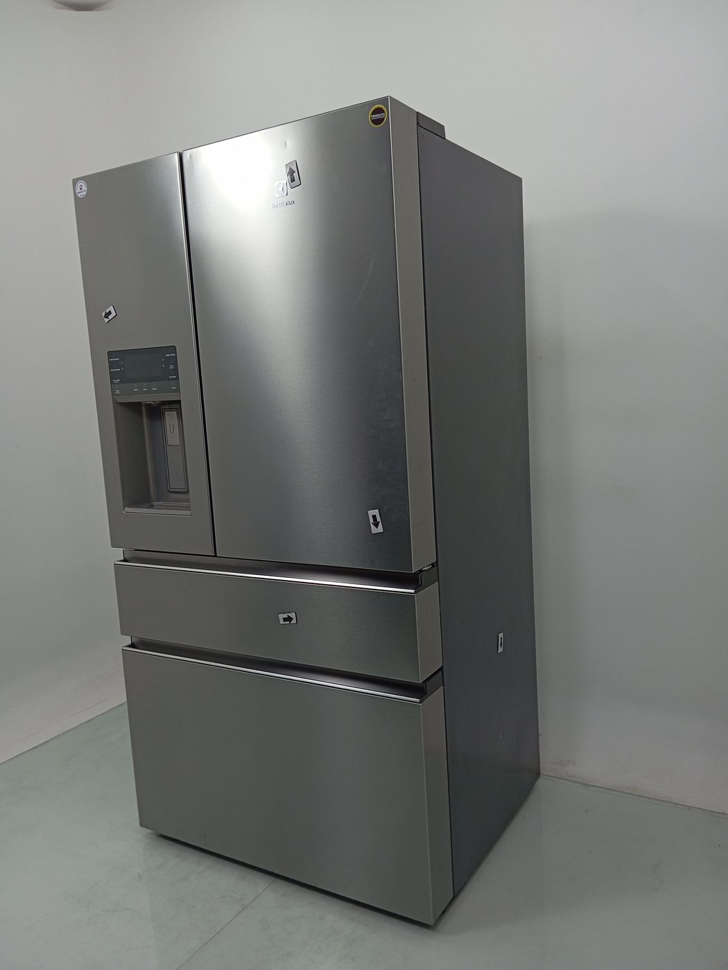 REFRIGERADOR ELECTROLUX DM91X - Refrigerador 