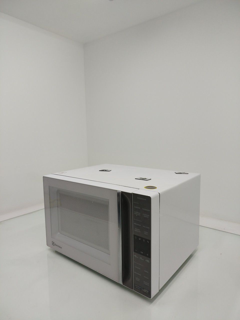 MICRO-ONDAS ELECTROLUX ME36B 36L - BRANCO