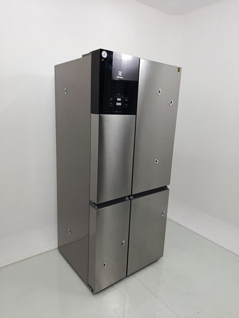 REFRIGERADOR ELECTROLUX IQ8S FROST FREE MULTI