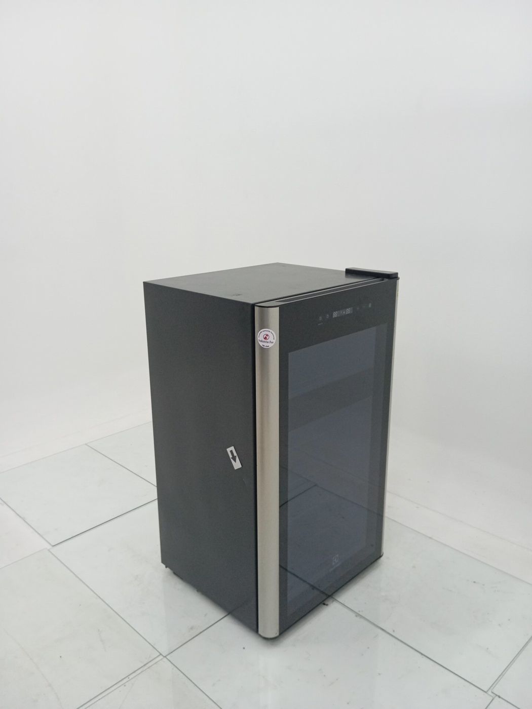 ADEGA ELECTROLUX WDF29 DUAL ZONE 29 GARRAFAS 