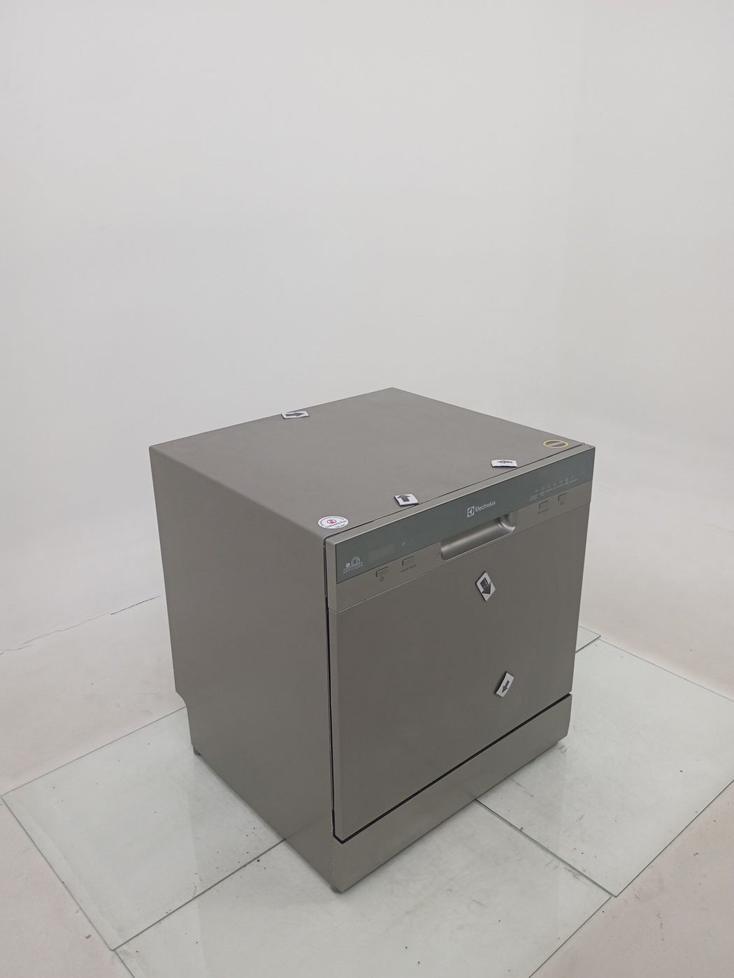 LAVA LOUCAS ELECTROLUX LL08S - Lava Louça Ele