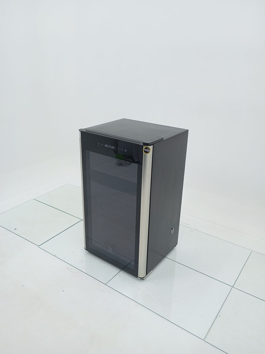 ADEGA ELECTROLUX WDF29 DUAL ZONE 29 GARRAFAS 