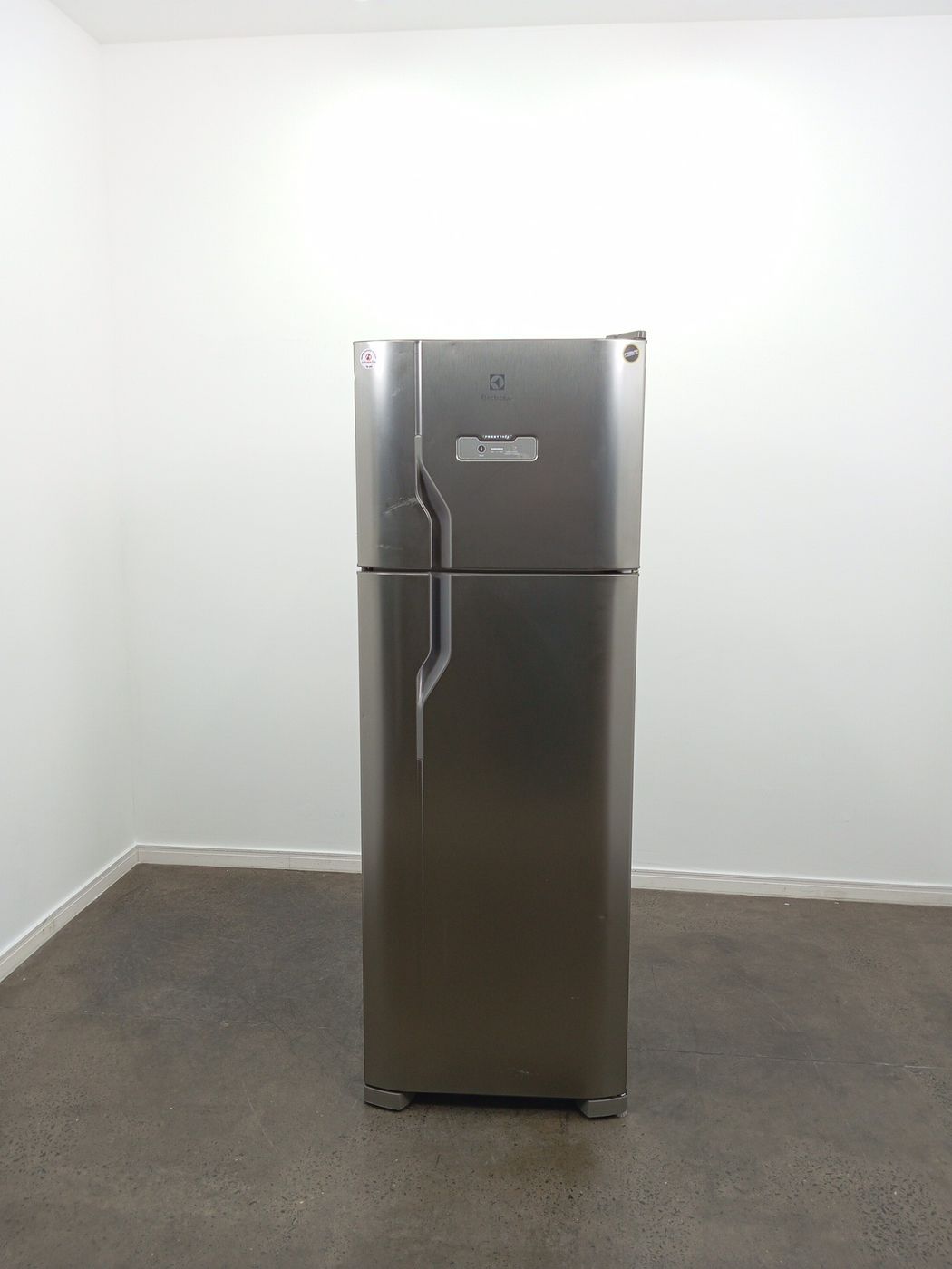 REFRIGERADOR ELECTROLUX TF39S FROST FREE 310L