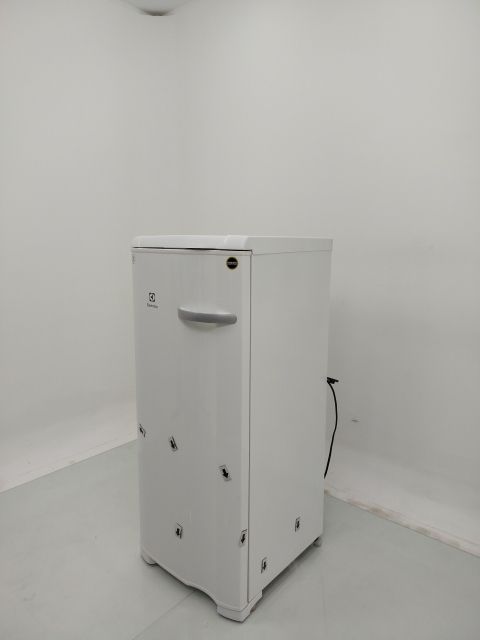 FREEZER ELECTROLUX FE19- VERTICAL CYCLE DEFRO