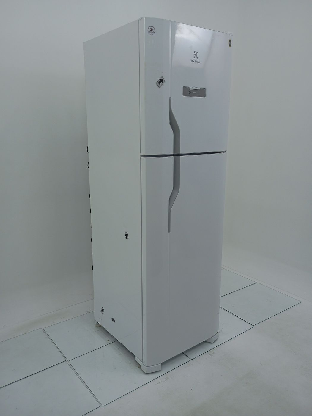 REFRIGERADOR ELECTROLUX DFN44 FROST FREE 400L