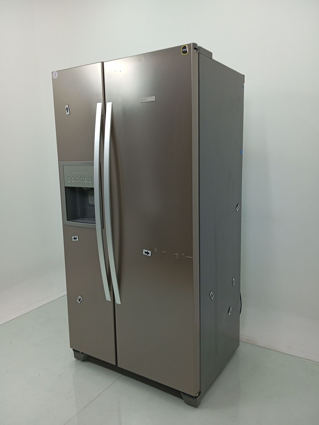 REFRIGERADOR ELECTROLUX SS72X FROST FREE SIDE