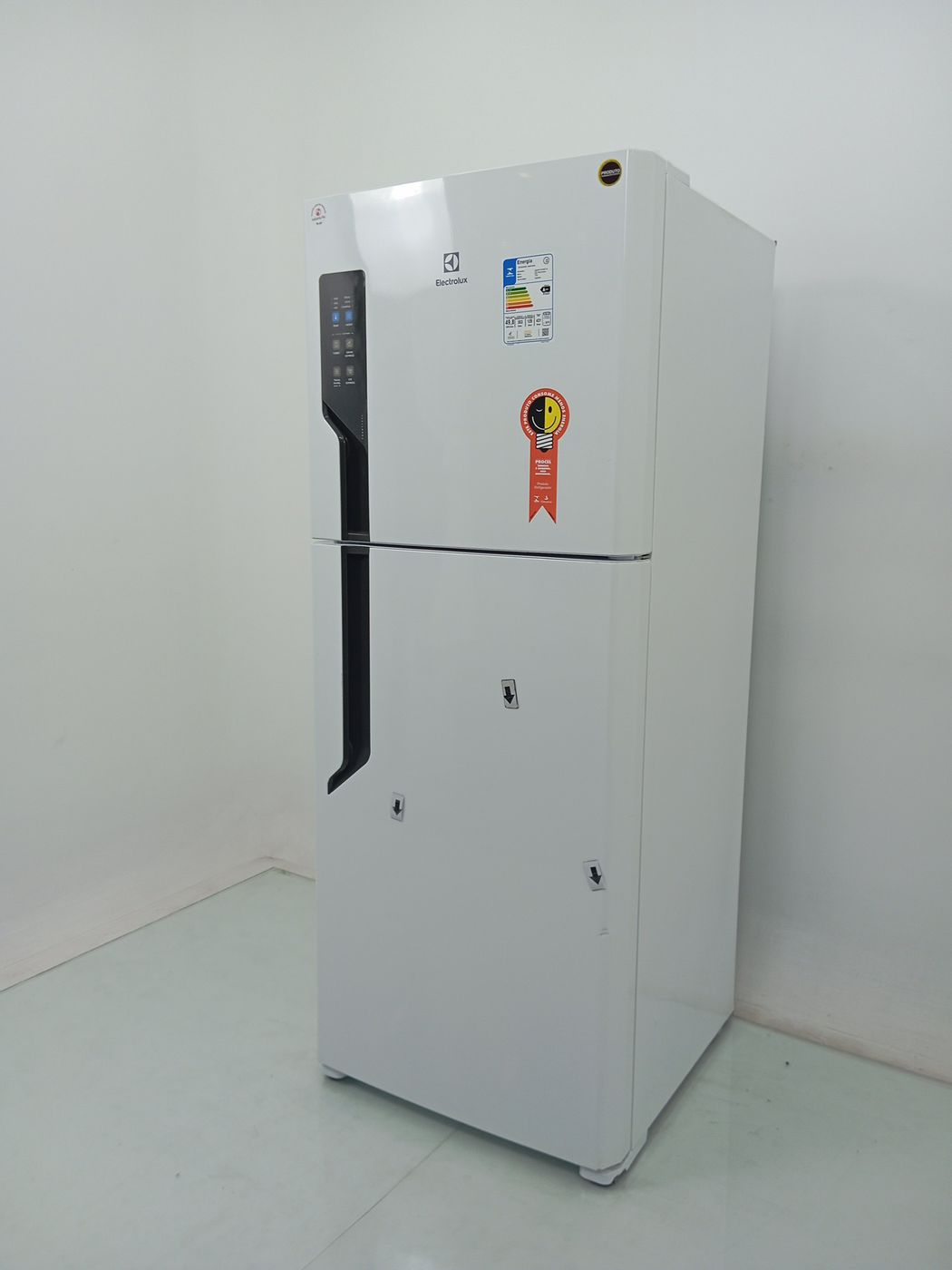 REFRIGERADOR ELECTROLUX TF55 - Refrigerador E