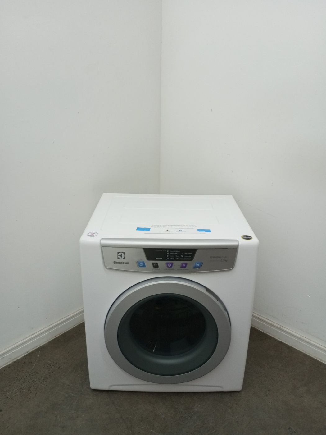 SECADORA ELECTROLUX SVP11 DE PAREDE E PISO 10