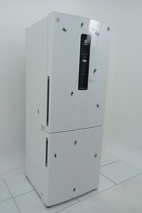 REFRIGERADOR ELECTROLUX IB55 DUAS PORTAS INVE