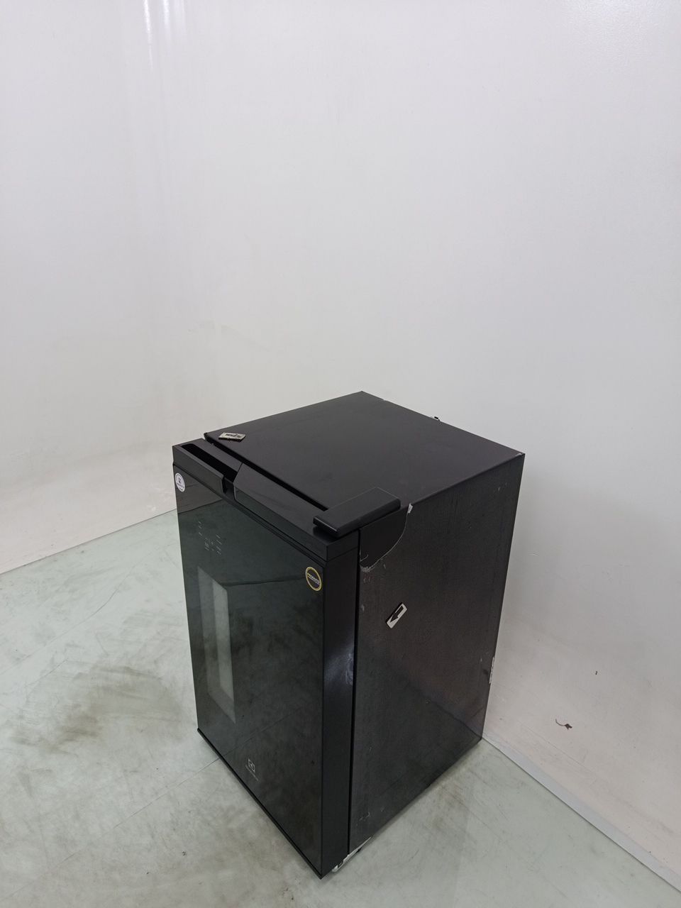 CERVEJEIRA ELECTROLUX EB10C HOME BAR FROST FR