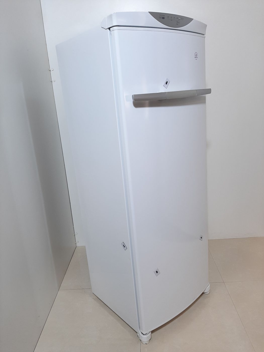 FREEZER BRASTEMP VERTICAL 1 PORTA 228L BR - B