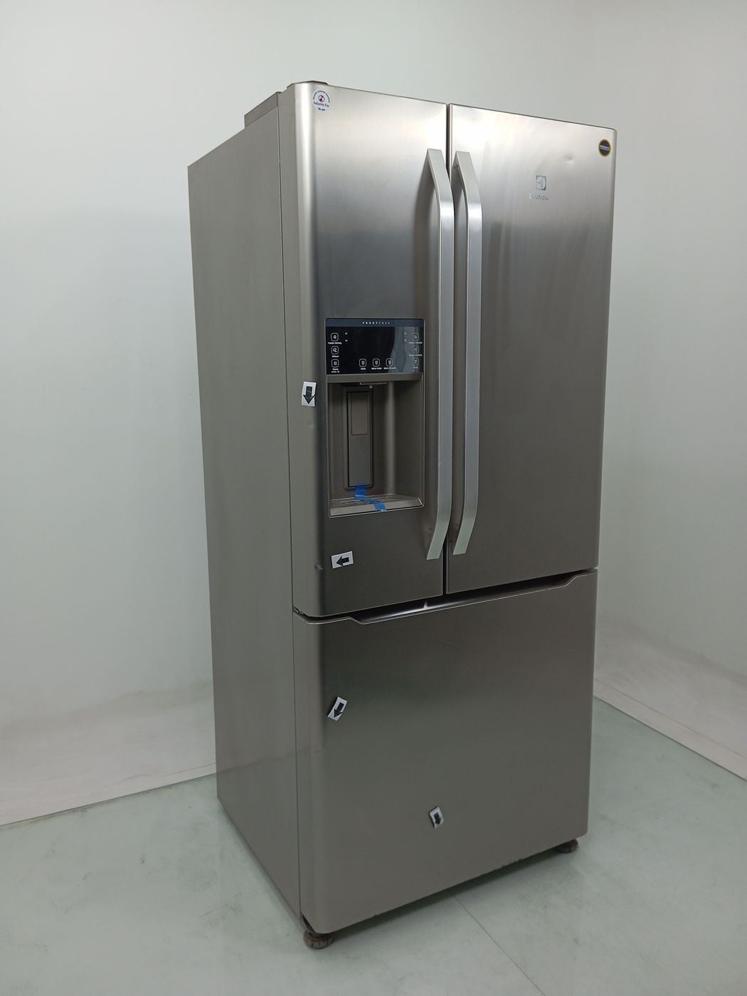 REFRIGERADOR ELECTROLUX DM85X FROST FREE INVE