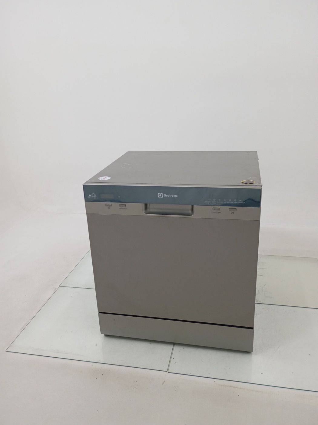 LAVA LOUCAS ELECTROLUX LL08S - Lava Louça Ele