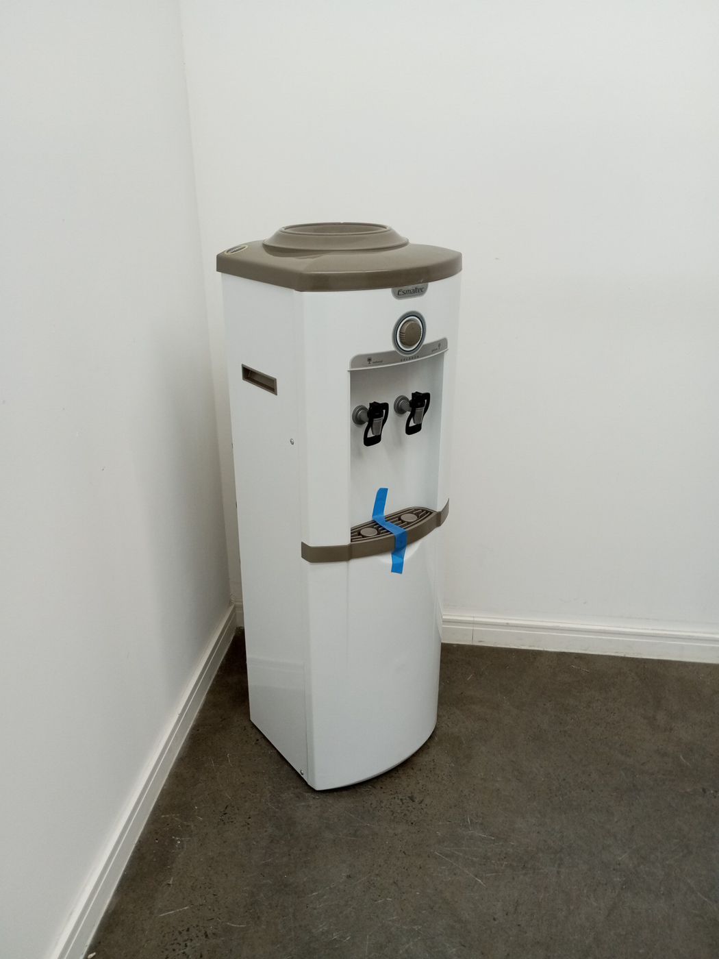 BEBEDOURO ESMALTEC DE COLUNA GARRAFAO ECG35B 
