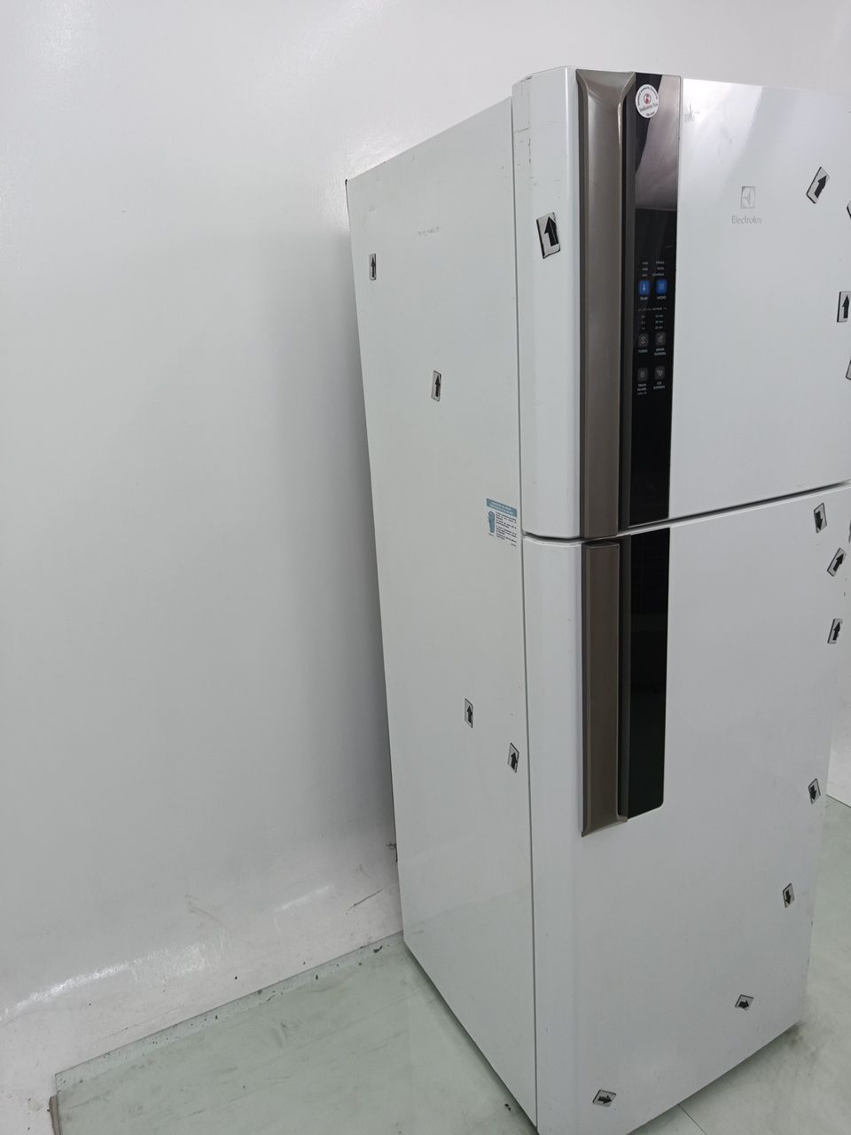 GELADEIRA ELECTROLUX DF56 FROST FREE 474 DUPL